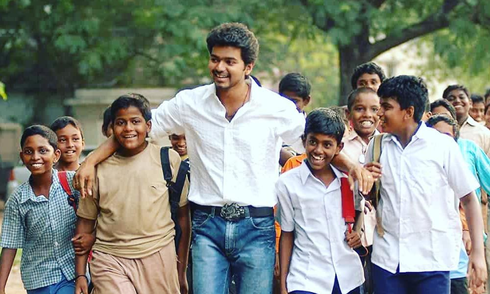 Actor Vijay meets students of class 10 and 12!